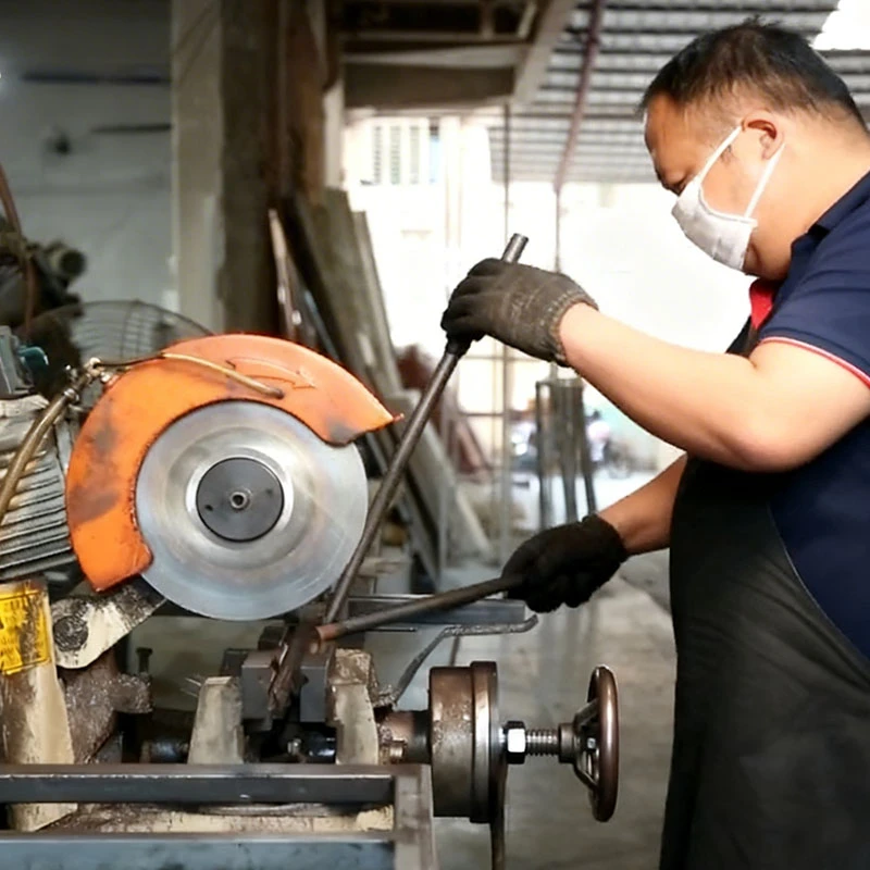 Pipe cutting Pipe cutting